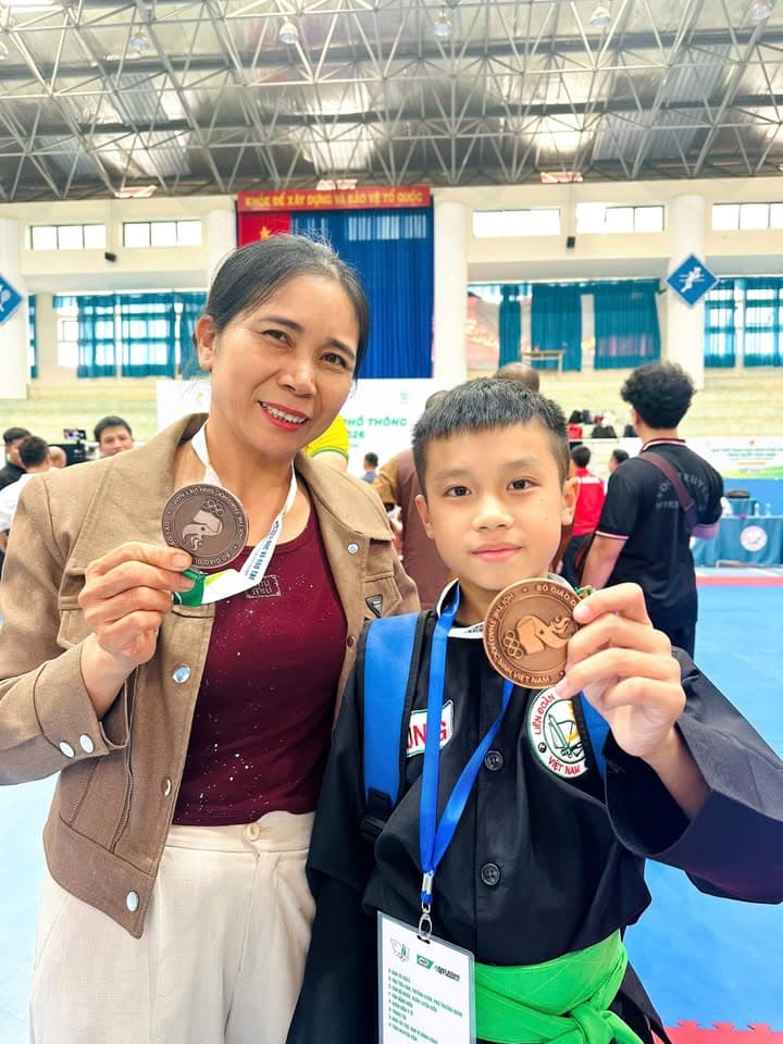 CHÚC MỪNG THÀNH TÍCH CỦA CÁC VÕ SINH PHẬT QUANG QUYỀN TẠI GIẢI THỂ THAO HỌC SINH PHỔ TH… — hình 27