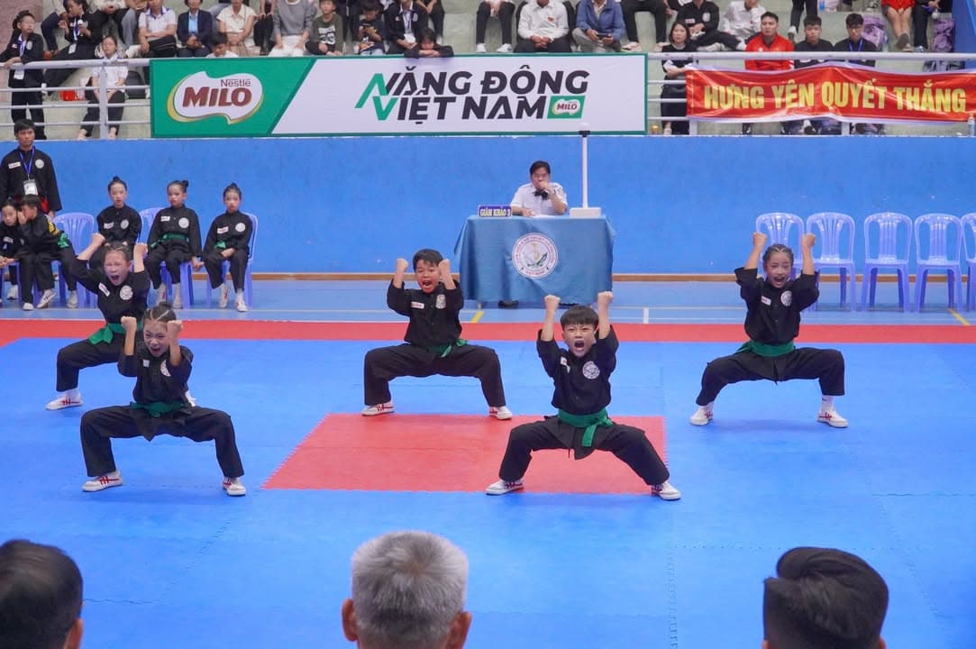 HÌNH ẢNH VÒNG CHUNG KẾT NỘI DUNG QUYỀN THUẬT - GIẢI THỂ THAO HỌC SINH PHỔ THÔNG TOÀN QU… — hình 14