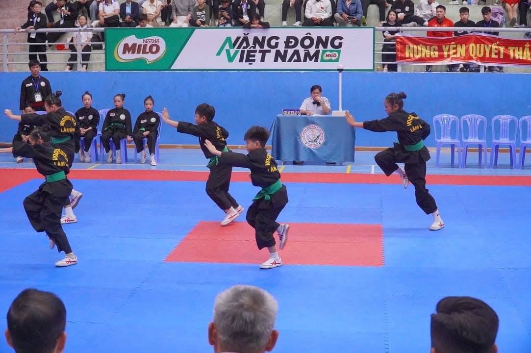 HÌNH ẢNH VÒNG CHUNG KẾT NỘI DUNG QUYỀN THUẬT - GIẢI THỂ THAO HỌC SINH PHỔ THÔNG TOÀN QU… — hình 15
