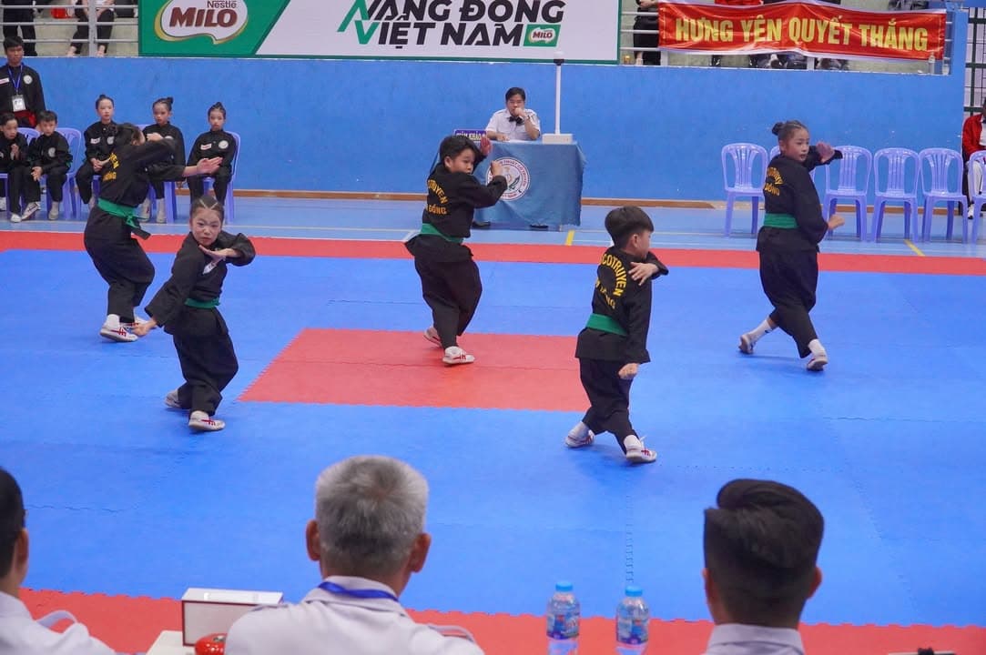 HÌNH ẢNH VÒNG CHUNG KẾT NỘI DUNG QUYỀN THUẬT - GIẢI THỂ THAO HỌC SINH PHỔ THÔNG TOÀN QU… — hình 17