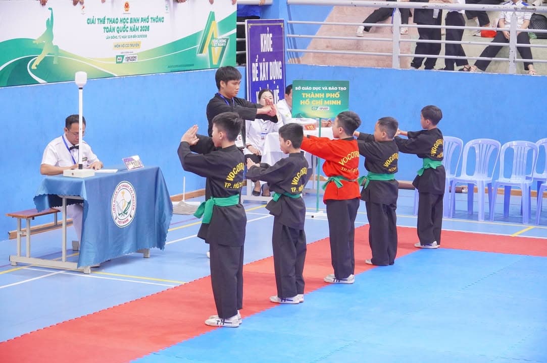 HÌNH ẢNH VÒNG CHUNG KẾT NỘI DUNG QUYỀN THUẬT - GIẢI THỂ THAO HỌC SINH PHỔ THÔNG TOÀN QU… — hình 20