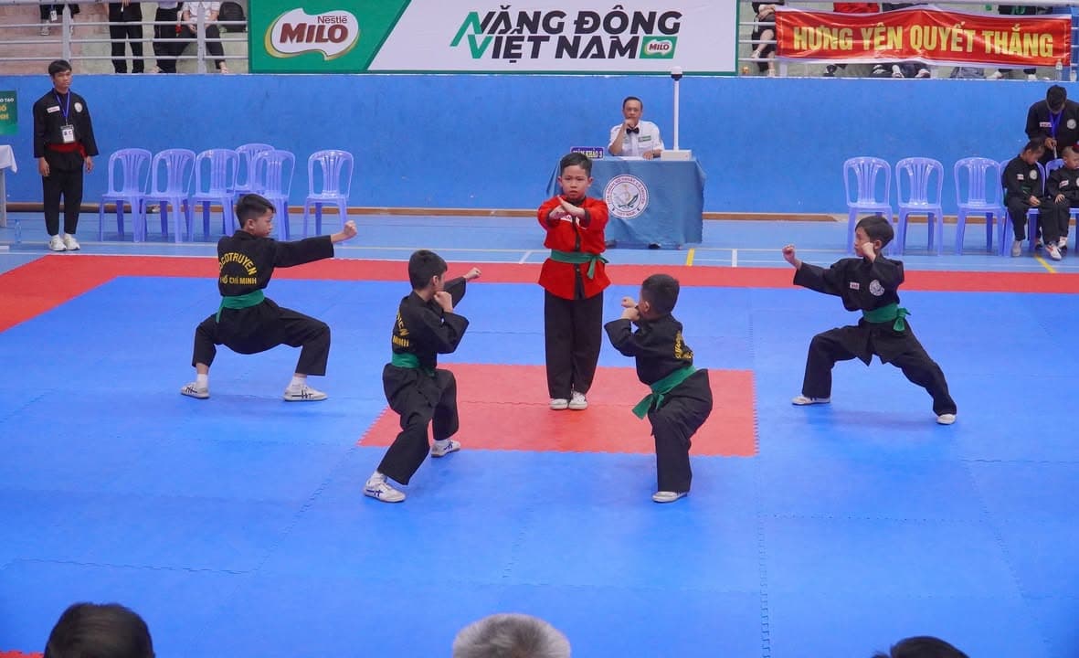 HÌNH ẢNH VÒNG CHUNG KẾT NỘI DUNG QUYỀN THUẬT - GIẢI THỂ THAO HỌC SINH PHỔ THÔNG TOÀN QU… — hình 23
