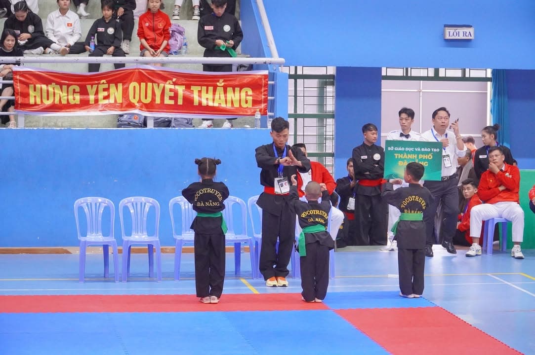 HÌNH ẢNH VÒNG CHUNG KẾT NỘI DUNG QUYỀN THUẬT - GIẢI THỂ THAO HỌC SINH PHỔ THÔNG TOÀN QU… — hình 32