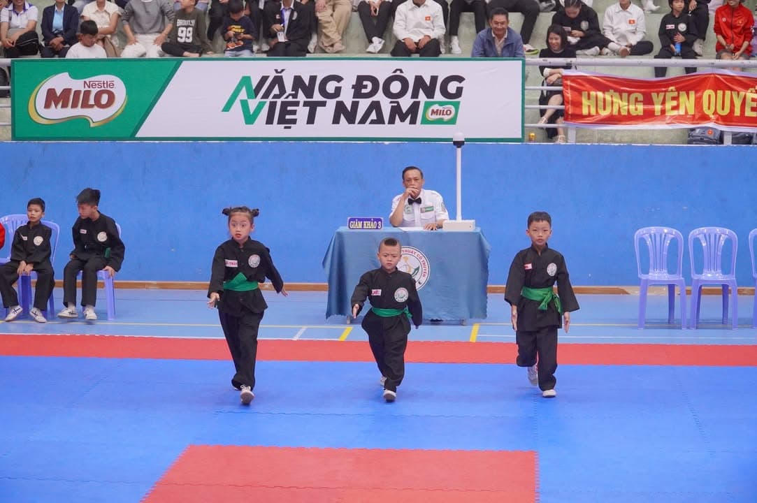 HÌNH ẢNH VÒNG CHUNG KẾT NỘI DUNG QUYỀN THUẬT - GIẢI THỂ THAO HỌC SINH PHỔ THÔNG TOÀN QU… — hình 33