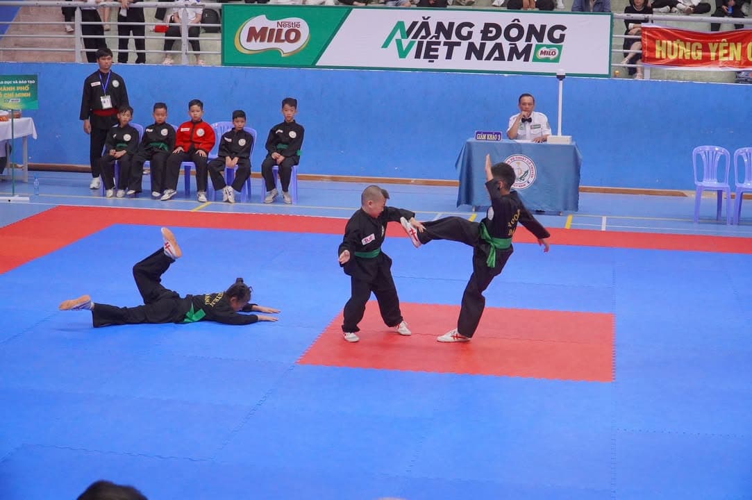 HÌNH ẢNH VÒNG CHUNG KẾT NỘI DUNG QUYỀN THUẬT - GIẢI THỂ THAO HỌC SINH PHỔ THÔNG TOÀN QU… — hình 37