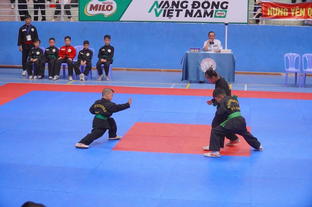 HÌNH ẢNH VÒNG CHUNG KẾT NỘI DUNG QUYỀN THUẬT - GIẢI THỂ THAO HỌC SINH PHỔ THÔNG TOÀN QU… — hình 41