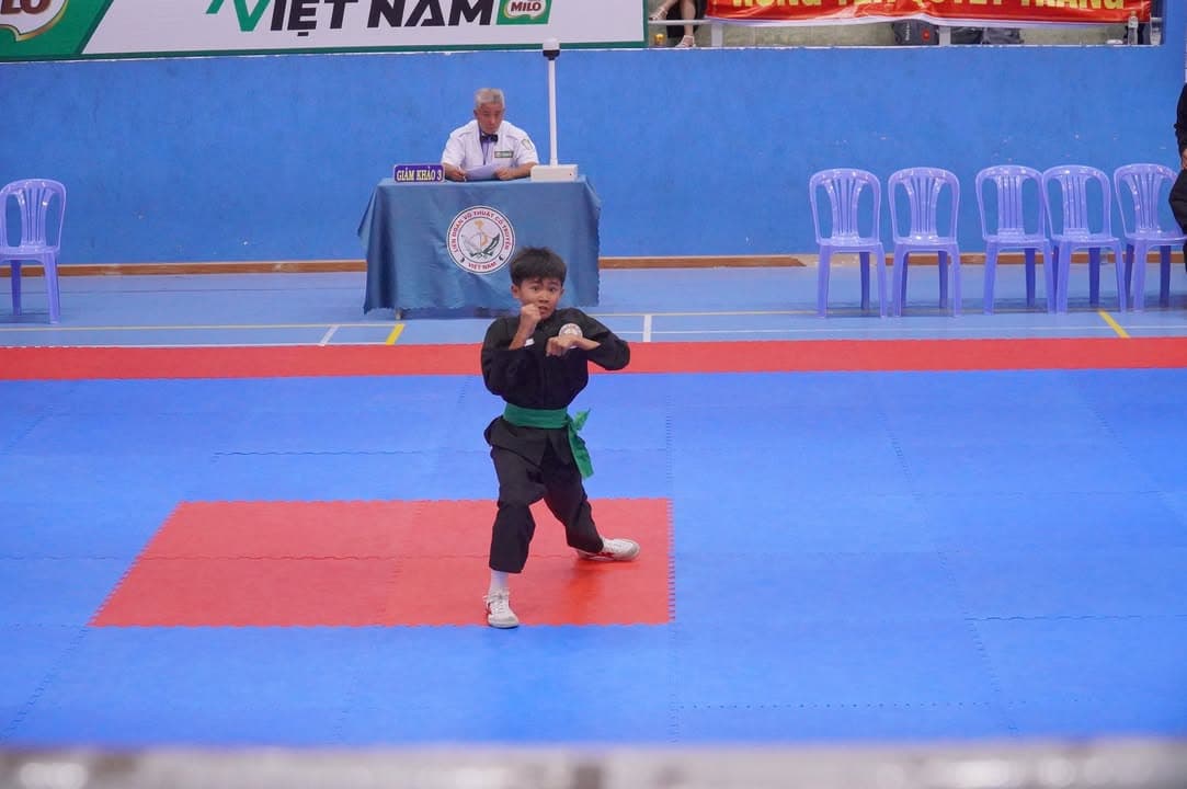 HÌNH ẢNH VÒNG CHUNG KẾT NỘI DUNG QUYỀN THUẬT - GIẢI THỂ THAO HỌC SINH PHỔ THÔNG TOÀN QU… — hình 52