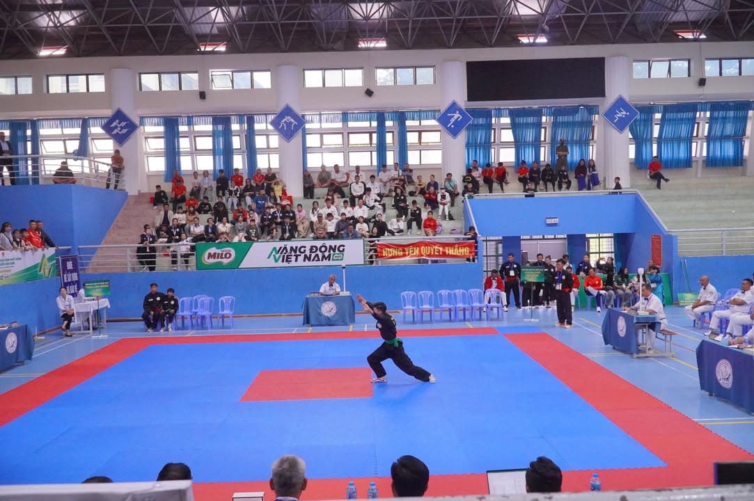 HÌNH ẢNH VÒNG CHUNG KẾT NỘI DUNG QUYỀN THUẬT - GIẢI THỂ THAO HỌC SINH PHỔ THÔNG TOÀN QU… — hình 57
