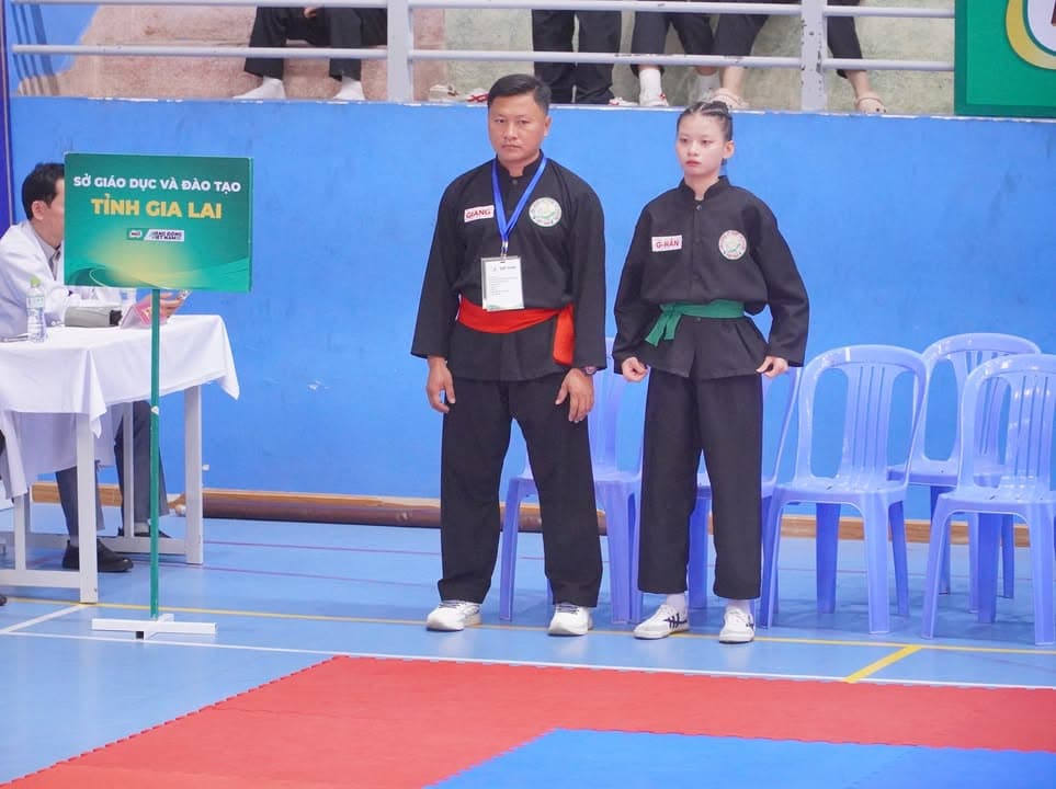 HÌNH ẢNH VÒNG CHUNG KẾT NỘI DUNG QUYỀN THUẬT - GIẢI THỂ THAO HỌC SINH PHỔ THÔNG TOÀN QU… — hình 60