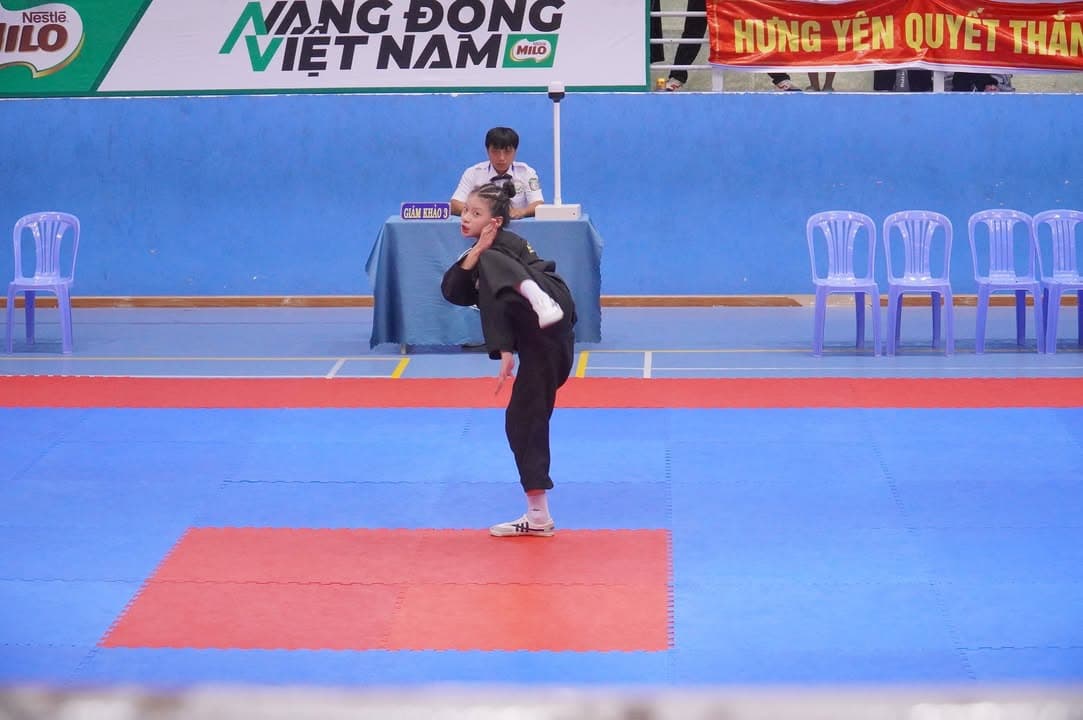 HÌNH ẢNH VÒNG CHUNG KẾT NỘI DUNG QUYỀN THUẬT - GIẢI THỂ THAO HỌC SINH PHỔ THÔNG TOÀN QU… — hình 61