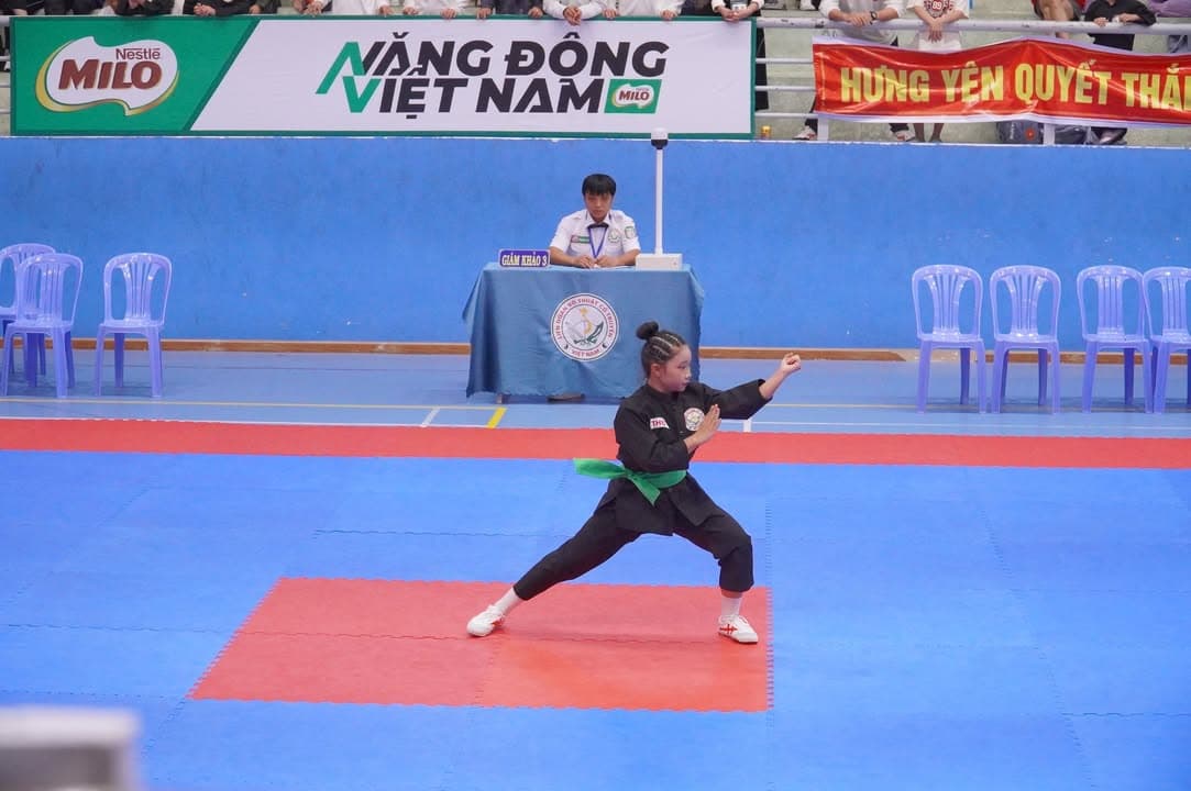 HÌNH ẢNH VÒNG CHUNG KẾT NỘI DUNG QUYỀN THUẬT - GIẢI THỂ THAO HỌC SINH PHỔ THÔNG TOÀN QU… — hình 66