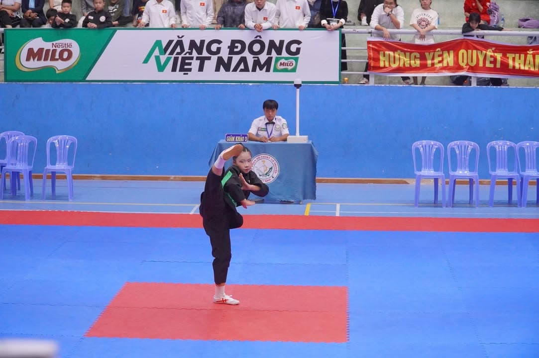 HÌNH ẢNH VÒNG CHUNG KẾT NỘI DUNG QUYỀN THUẬT - GIẢI THỂ THAO HỌC SINH PHỔ THÔNG TOÀN QU… — hình 69