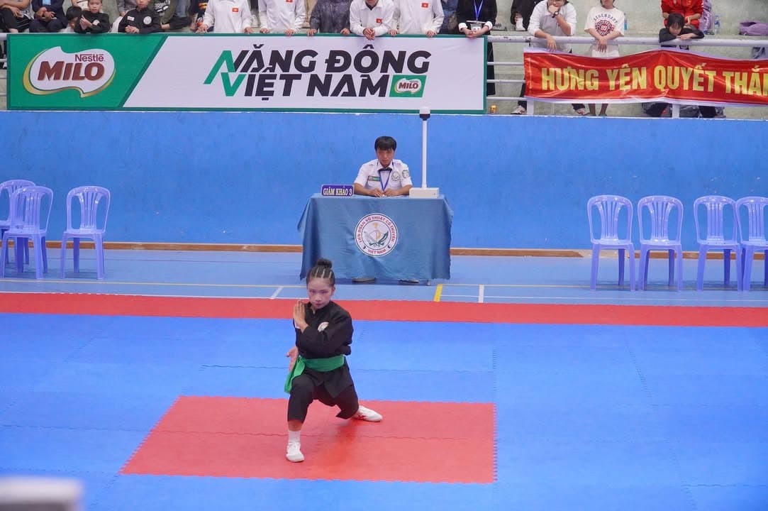 HÌNH ẢNH VÒNG CHUNG KẾT NỘI DUNG QUYỀN THUẬT - GIẢI THỂ THAO HỌC SINH PHỔ THÔNG TOÀN QU… — hình 70