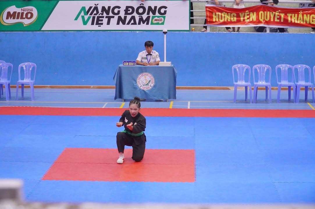 HÌNH ẢNH VÒNG CHUNG KẾT NỘI DUNG QUYỀN THUẬT - GIẢI THỂ THAO HỌC SINH PHỔ THÔNG TOÀN QU… — hình 74