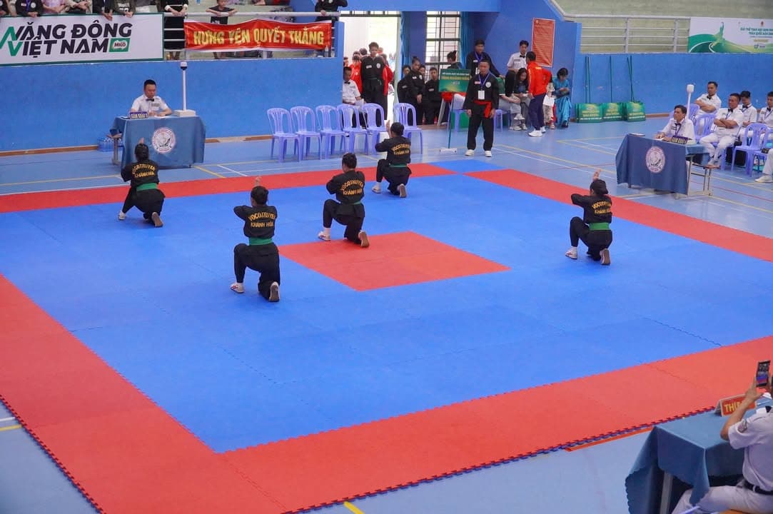 HÌNH ẢNH VÒNG CHUNG KẾT NỘI DUNG QUYỀN THUẬT - GIẢI THỂ THAO HỌC SINH PHỔ THÔNG TOÀN QU… — hình 83