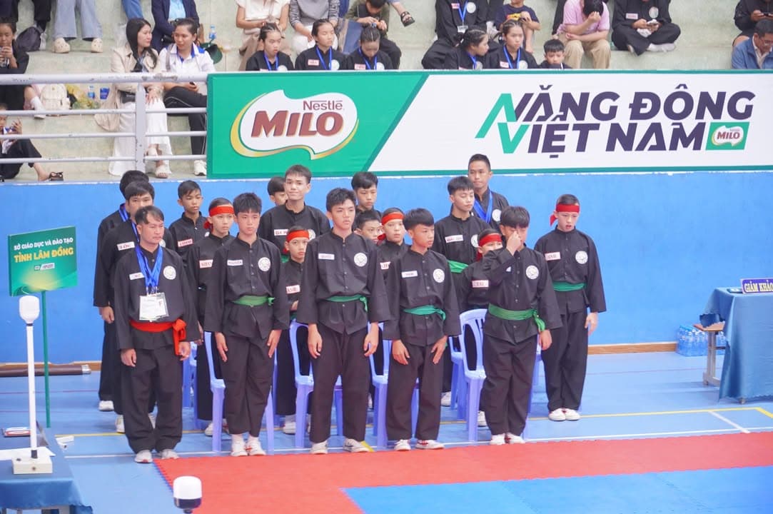 HÌNH ẢNH VÒNG CHUNG KẾT NỘI DUNG QUYỀN THUẬT - GIẢI THỂ THAO HỌC SINH PHỔ THÔNG TOÀN QU… — hình 6