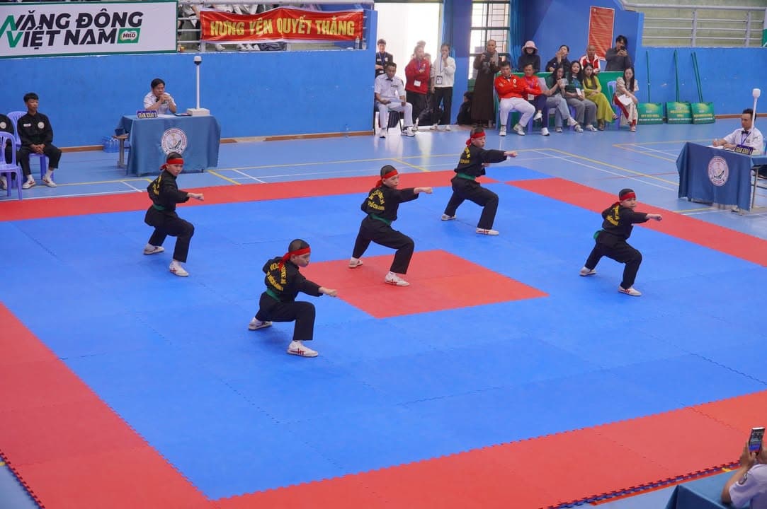 HÌNH ẢNH VÒNG CHUNG KẾT NỘI DUNG QUYỀN THUẬT - GIẢI THỂ THAO HỌC SINH PHỔ THÔNG TOÀN QU… — hình 56