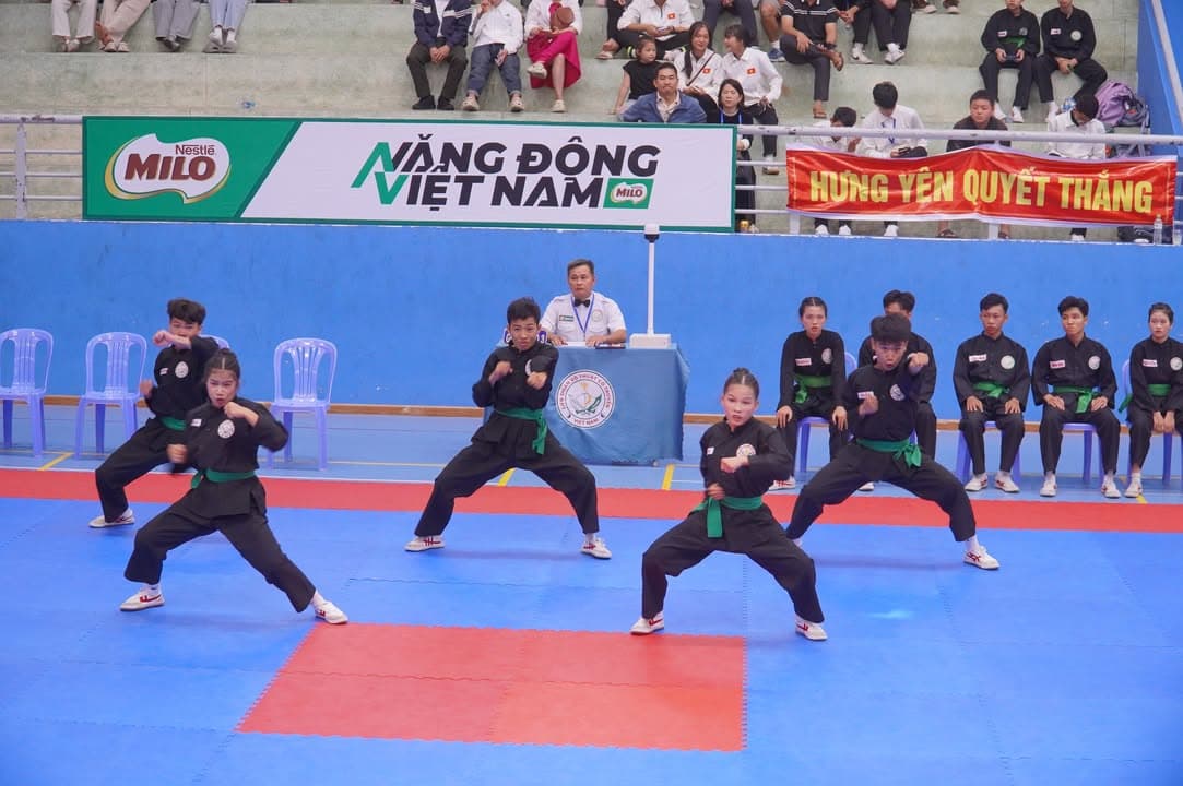HÌNH ẢNH VÒNG CHUNG KẾT NỘI DUNG QUYỀN THUẬT - GIẢI THỂ THAO HỌC SINH PHỔ THÔNG TOÀN QU… — hình 8