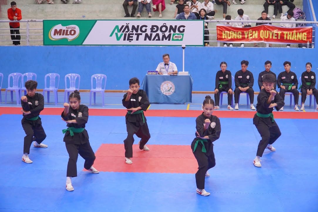 HÌNH ẢNH VÒNG CHUNG KẾT NỘI DUNG QUYỀN THUẬT - GIẢI THỂ THAO HỌC SINH PHỔ THÔNG TOÀN QU… — hình 13