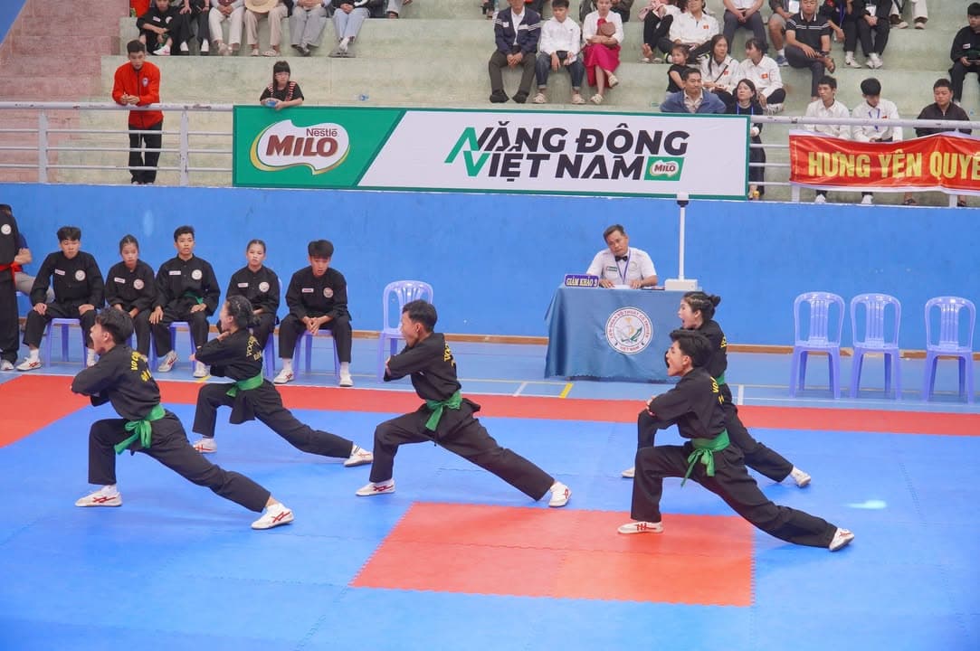 HÌNH ẢNH VÒNG CHUNG KẾT NỘI DUNG QUYỀN THUẬT - GIẢI THỂ THAO HỌC SINH PHỔ THÔNG TOÀN QU… — hình 19