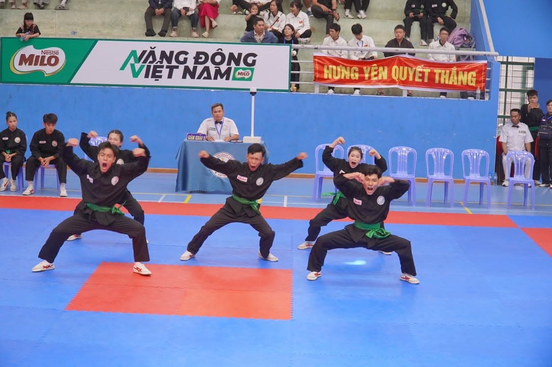 HÌNH ẢNH VÒNG CHUNG KẾT NỘI DUNG QUYỀN THUẬT - GIẢI THỂ THAO HỌC SINH PHỔ THÔNG TOÀN QU… — hình 25