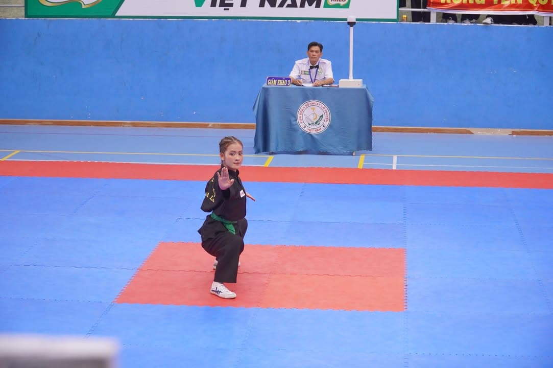 HÌNH ẢNH VÒNG CHUNG KẾT NỘI DUNG QUYỀN THUẬT - GIẢI THỂ THAO HỌC SINH PHỔ THÔNG TOÀN QU… — hình 27