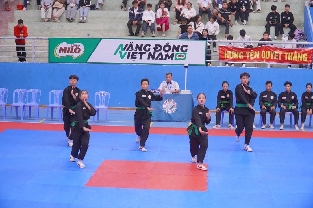 HÌNH ẢNH VÒNG CHUNG KẾT NỘI DUNG QUYỀN THUẬT - GIẢI THỂ THAO HỌC SINH PHỔ THÔNG TOÀN QU… — hình 33