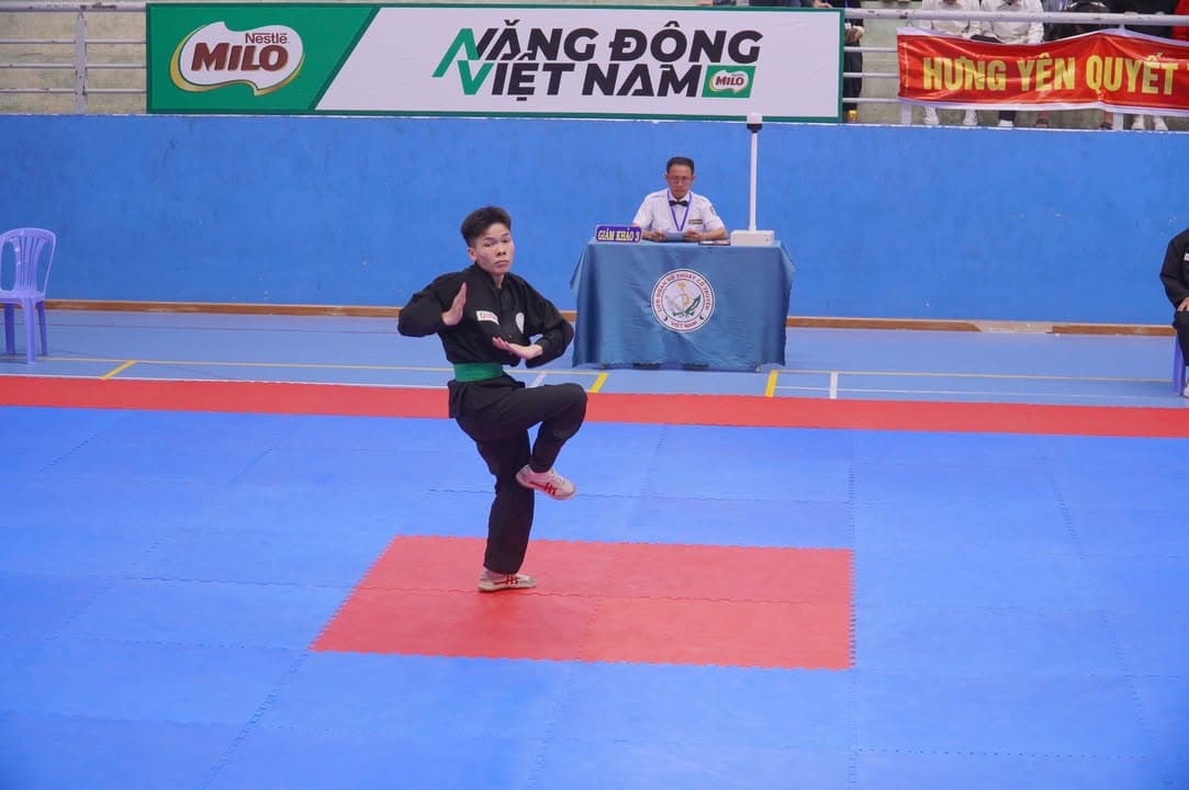 HÌNH ẢNH VÒNG CHUNG KẾT NỘI DUNG QUYỀN THUẬT - GIẢI THỂ THAO HỌC SINH PHỔ THÔNG TOÀN QU… — hình 43