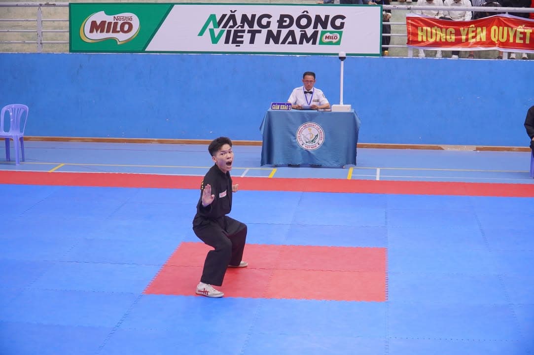 HÌNH ẢNH VÒNG CHUNG KẾT NỘI DUNG QUYỀN THUẬT - GIẢI THỂ THAO HỌC SINH PHỔ THÔNG TOÀN QU… — hình 49