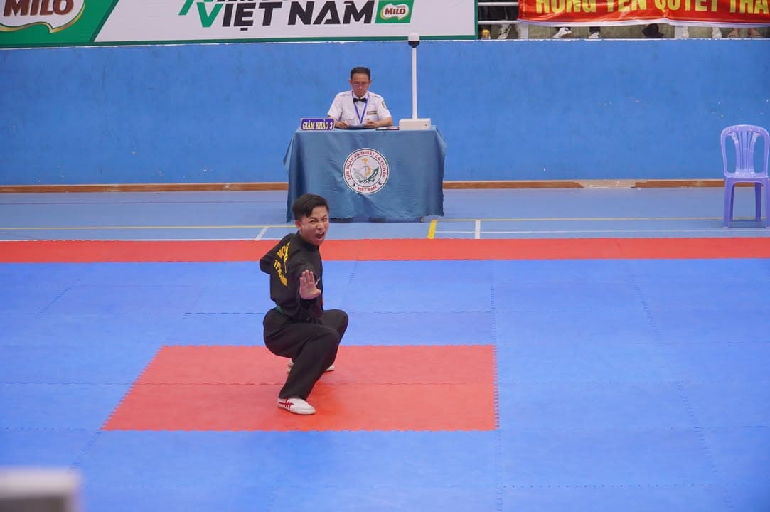 HÌNH ẢNH VÒNG CHUNG KẾT NỘI DUNG QUYỀN THUẬT - GIẢI THỂ THAO HỌC SINH PHỔ THÔNG TOÀN QU… — hình 50