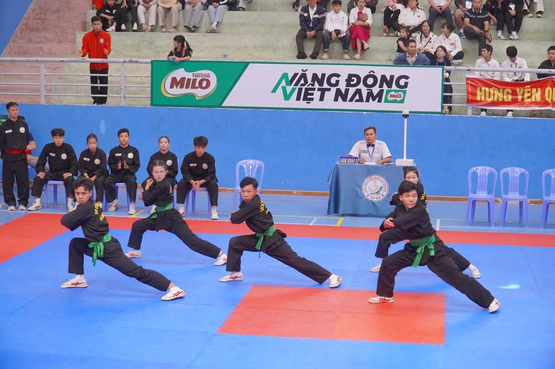 HÌNH ẢNH VÒNG CHUNG KẾT NỘI DUNG QUYỀN THUẬT - GIẢI THỂ THAO HỌC SINH PHỔ THÔNG TOÀN QU… — hình 63