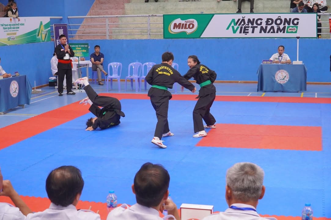HÌNH ẢNH VÒNG CHUNG KẾT NỘI DUNG QUYỀN THUẬT - GIẢI THỂ THAO HỌC SINH PHỔ THÔNG TOÀN QU… — hình 66