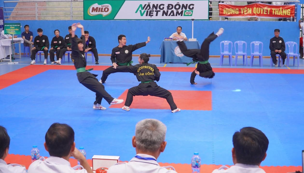 HÌNH ẢNH VÒNG CHUNG KẾT NỘI DUNG QUYỀN THUẬT - GIẢI THỂ THAO HỌC SINH PHỔ THÔNG TOÀN QU… — hình 70