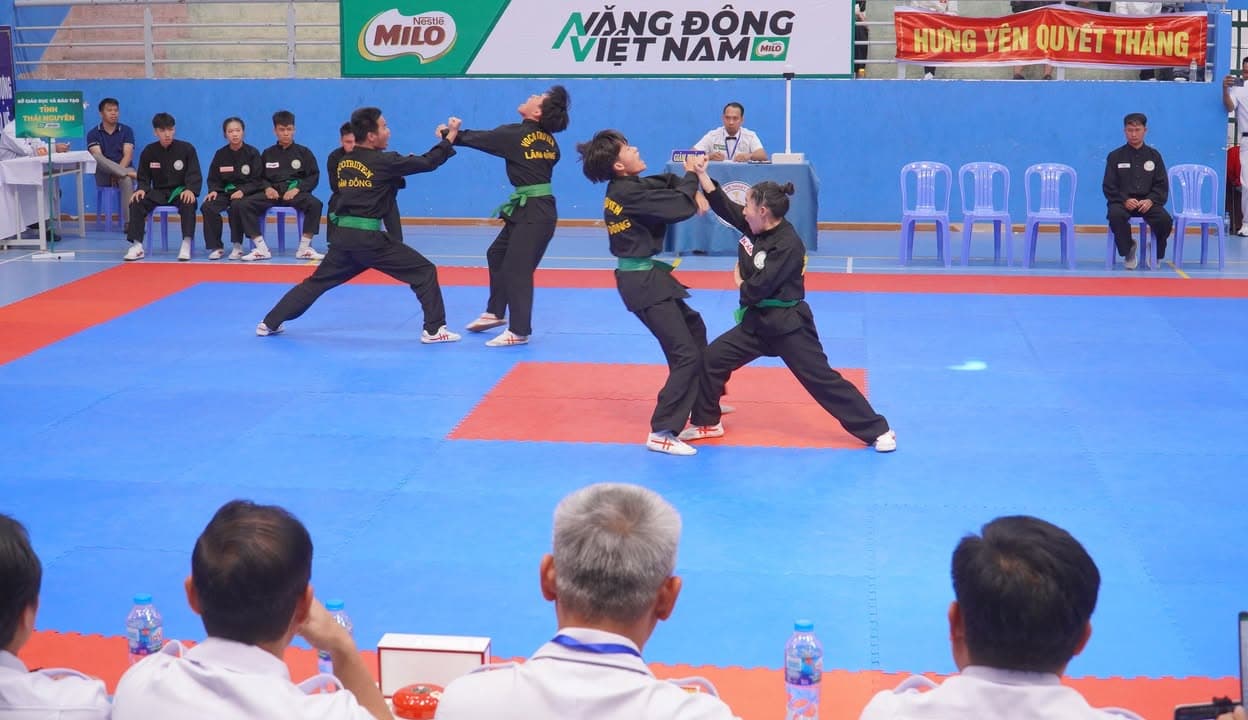 HÌNH ẢNH VÒNG CHUNG KẾT NỘI DUNG QUYỀN THUẬT - GIẢI THỂ THAO HỌC SINH PHỔ THÔNG TOÀN QU… — hình 71
