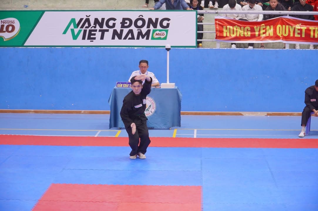 HÌNH ẢNH VÒNG CHUNG KẾT NỘI DUNG QUYỀN THUẬT - GIẢI THỂ THAO HỌC SINH PHỔ THÔNG TOÀN QU… — hình 83