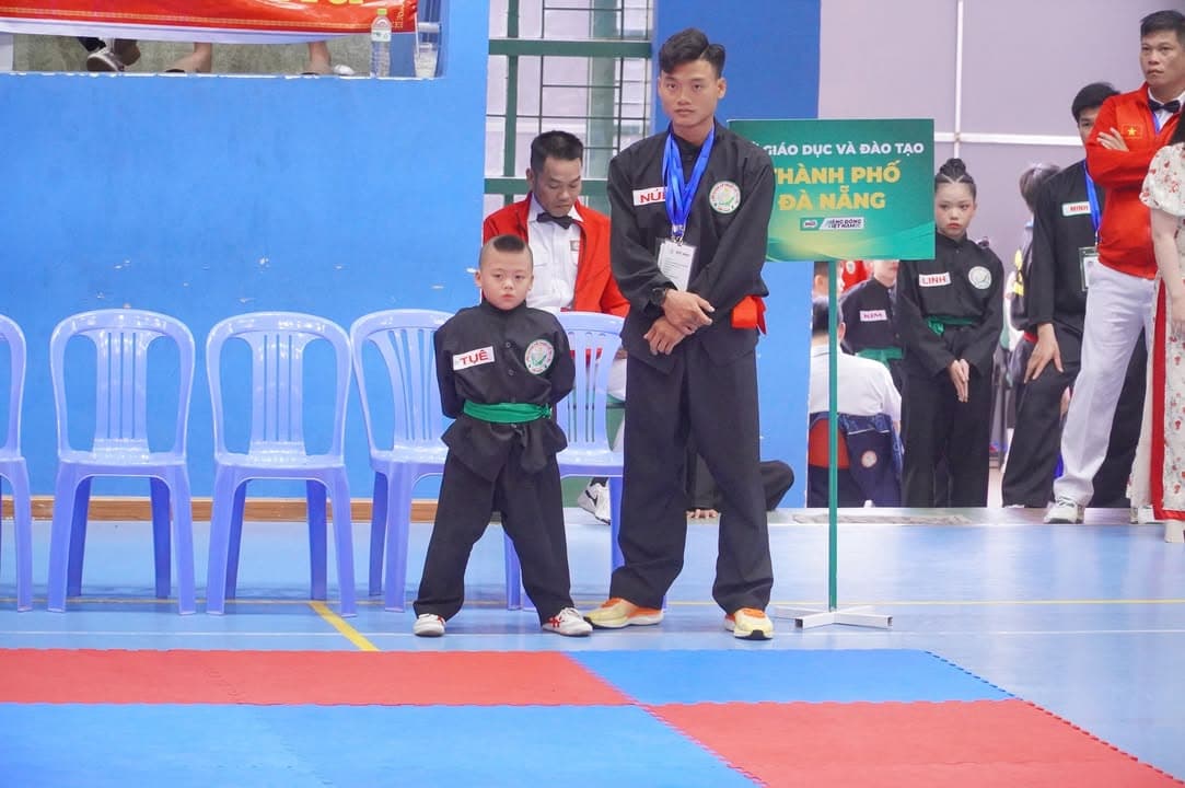 HÌNH ẢNH VÒNG CHUNG KẾT NỘI DUNG QUYỀN THUẬT - GIẢI THỂ THAO HỌC SINH PHỔ THÔNG TOÀN QU… — hình 90