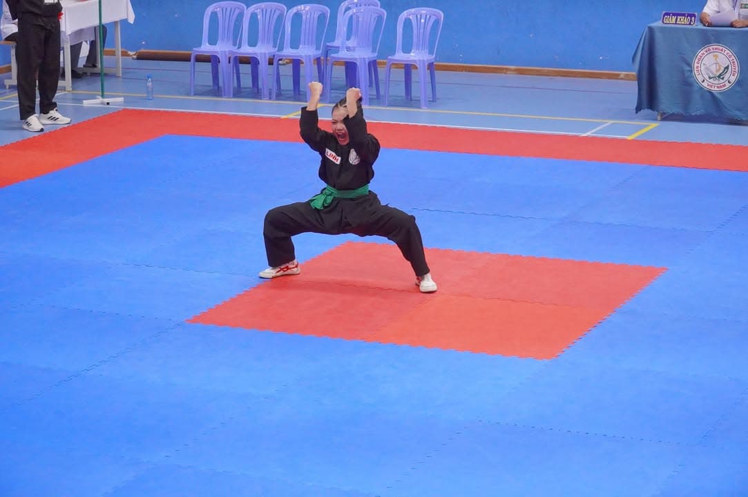 HÌNH ẢNH VÒNG CHUNG KẾT NỘI DUNG QUYỀN THUẬT - GIẢI THỂ THAO HỌC SINH PHỔ THÔNG TOÀN QU… — hình 94