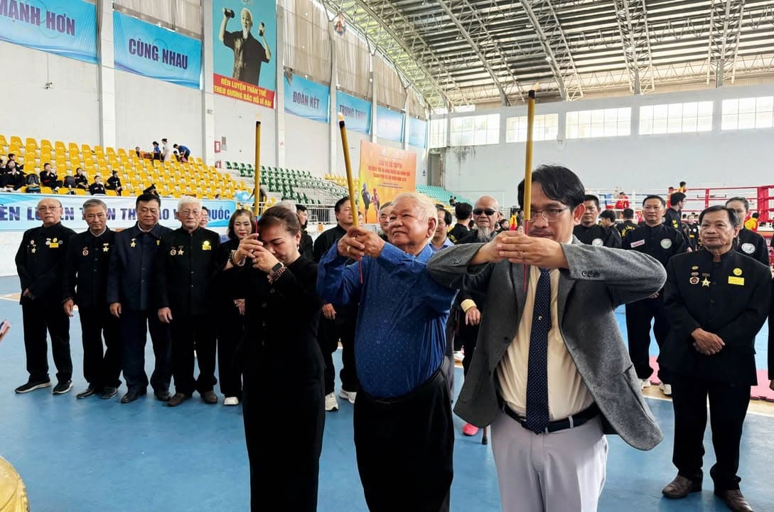 KHAI MẠC GIẢI VOCOTRUYEN VÔ ĐỊCH TRẺ VÀ NĂNG KHIẾU TP