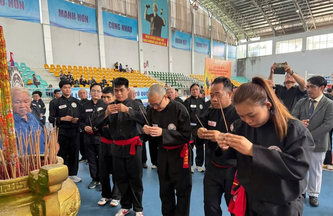 KHAI MẠC GIẢI VOCOTRUYEN VÔ ĐỊCH TRẺ VÀ NĂNG KHIẾU TP — hình 4
