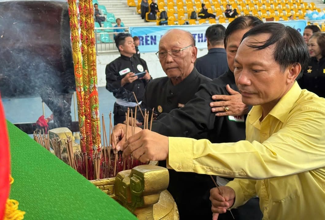 KHAI MẠC GIẢI VOCOTRUYEN VÔ ĐỊCH TRẺ VÀ NĂNG KHIẾU TP — hình 16