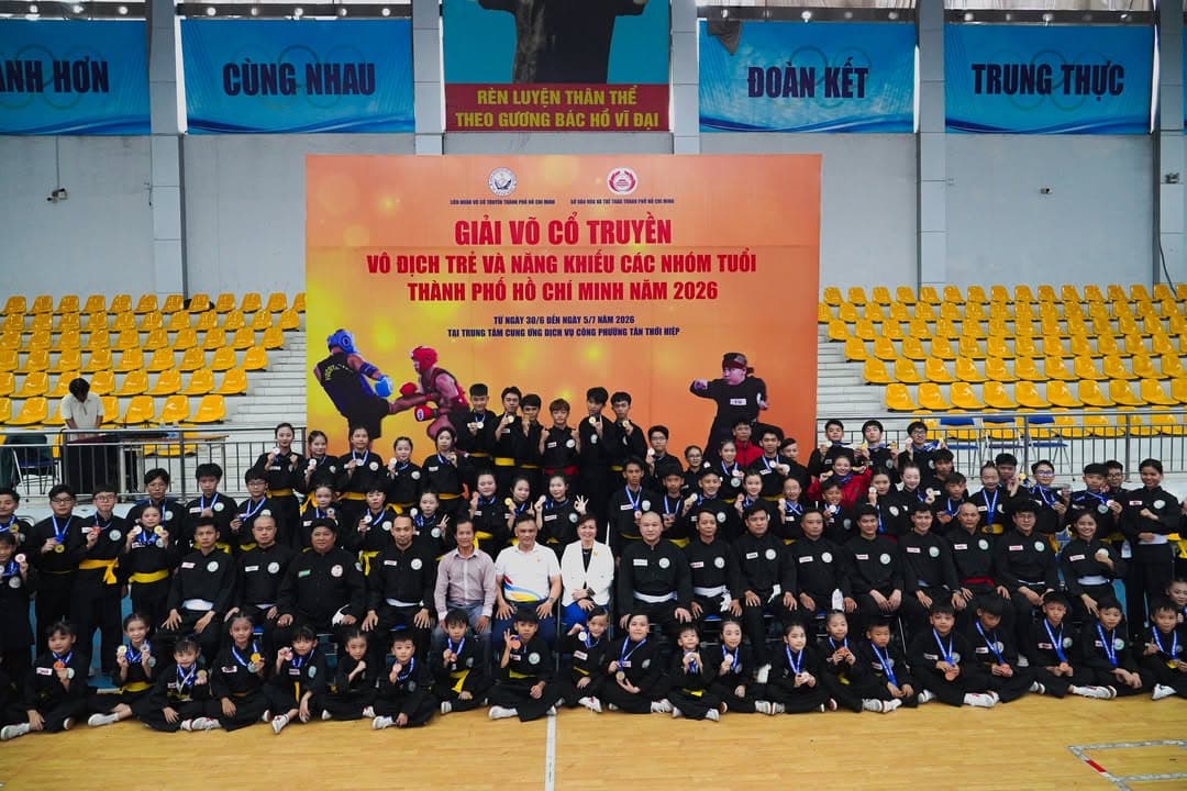 CHÚC MỪNG CÁC VÕ SINH PHẬT QUANG QUYỀN ĐẠT THÀNH TÍCH TẠI GIẢI VÕ CỔ TRUYỀN VÔ ĐỊCH TRẺ… — hình 2