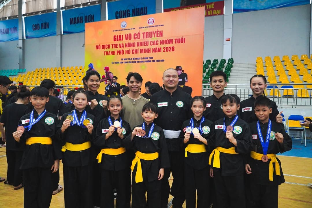 CHÚC MỪNG CÁC VÕ SINH PHẬT QUANG QUYỀN ĐẠT THÀNH TÍCH TẠI GIẢI VÕ CỔ TRUYỀN VÔ ĐỊCH TRẺ… — hình 3