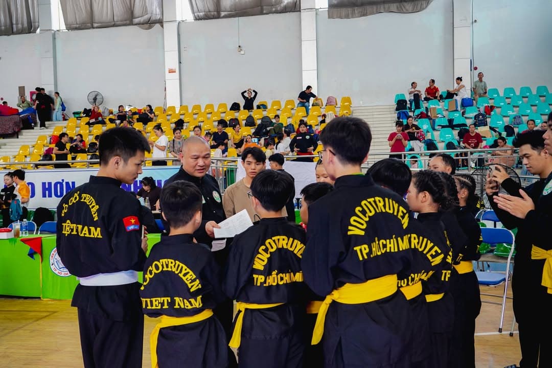 CHÚC MỪNG CÁC VÕ SINH PHẬT QUANG QUYỀN ĐẠT THÀNH TÍCH TẠI GIẢI VÕ CỔ TRUYỀN VÔ ĐỊCH TRẺ… — hình 4