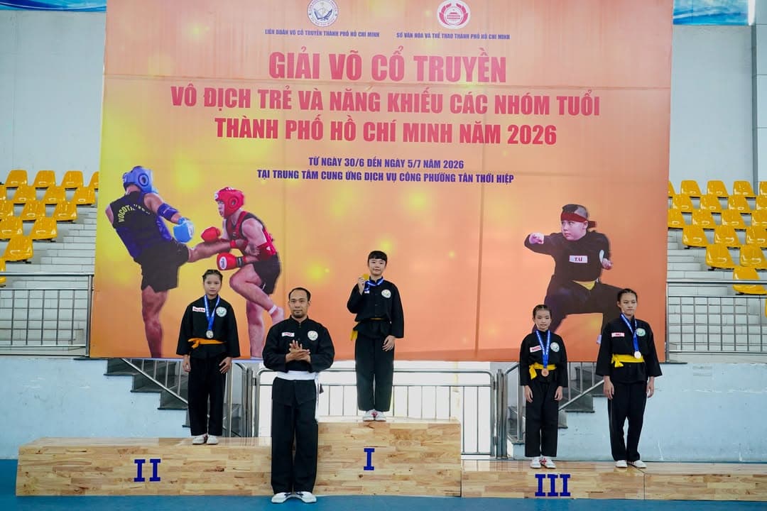CHÚC MỪNG CÁC VÕ SINH PHẬT QUANG QUYỀN ĐẠT THÀNH TÍCH TẠI GIẢI VÕ CỔ TRUYỀN VÔ ĐỊCH TRẺ… — hình 7