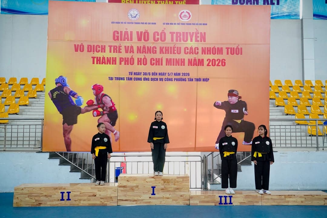 CHÚC MỪNG CÁC VÕ SINH PHẬT QUANG QUYỀN ĐẠT THÀNH TÍCH TẠI GIẢI VÕ CỔ TRUYỀN VÔ ĐỊCH TRẺ… — hình 13