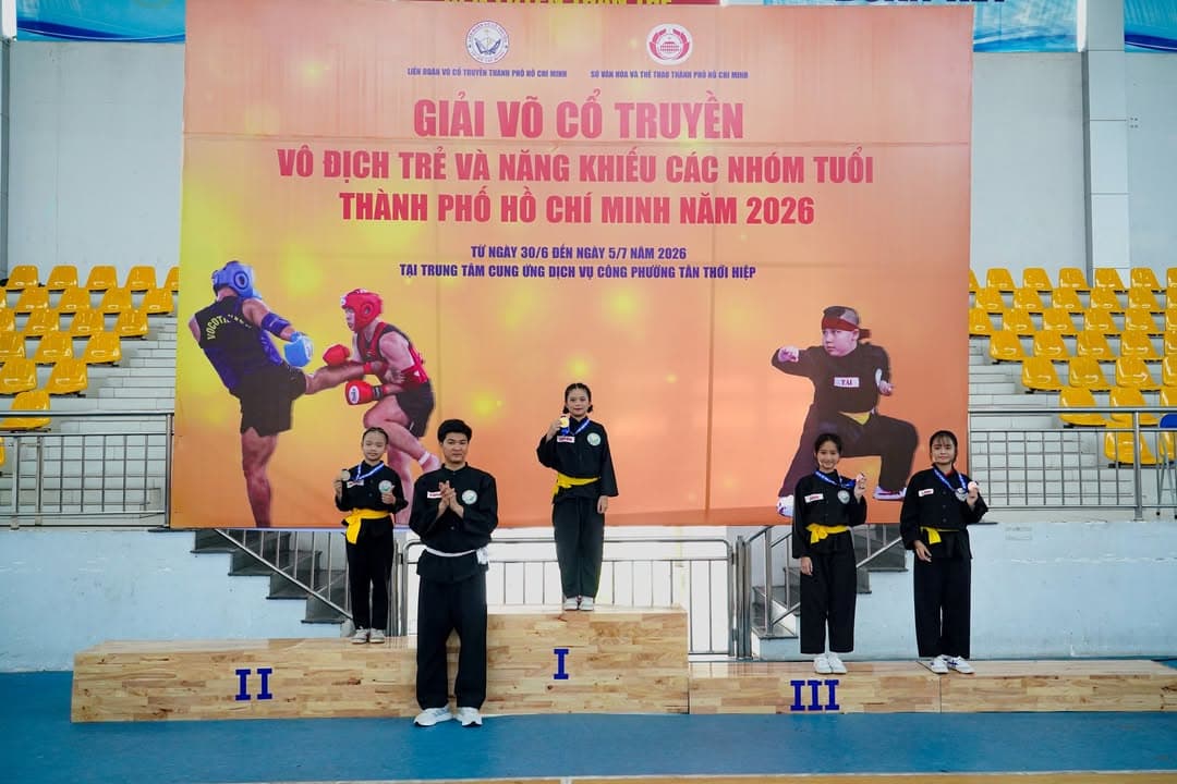 CHÚC MỪNG CÁC VÕ SINH PHẬT QUANG QUYỀN ĐẠT THÀNH TÍCH TẠI GIẢI VÕ CỔ TRUYỀN VÔ ĐỊCH TRẺ… — hình 14