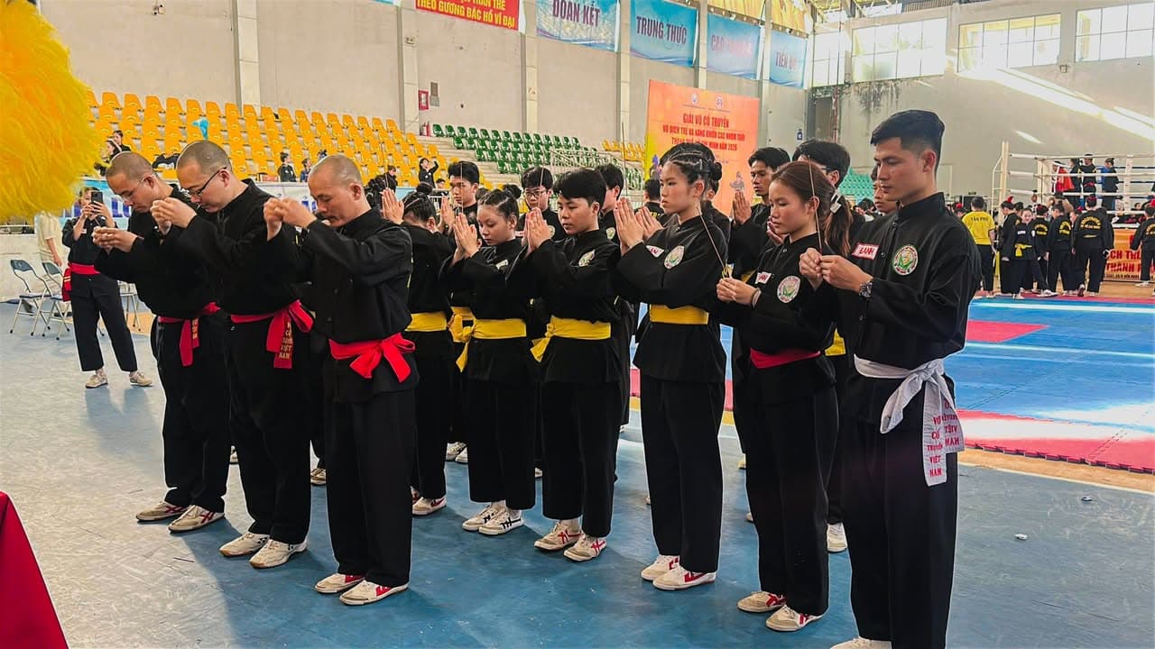 CHÚC MỪNG CÁC VÕ SINH PHẬT QUANG QUYỀN ĐẠT THÀNH TÍCH TẠI GIẢI VÕ CỔ TRUYỀN VÔ ĐỊCH TRẺ… — hình 17