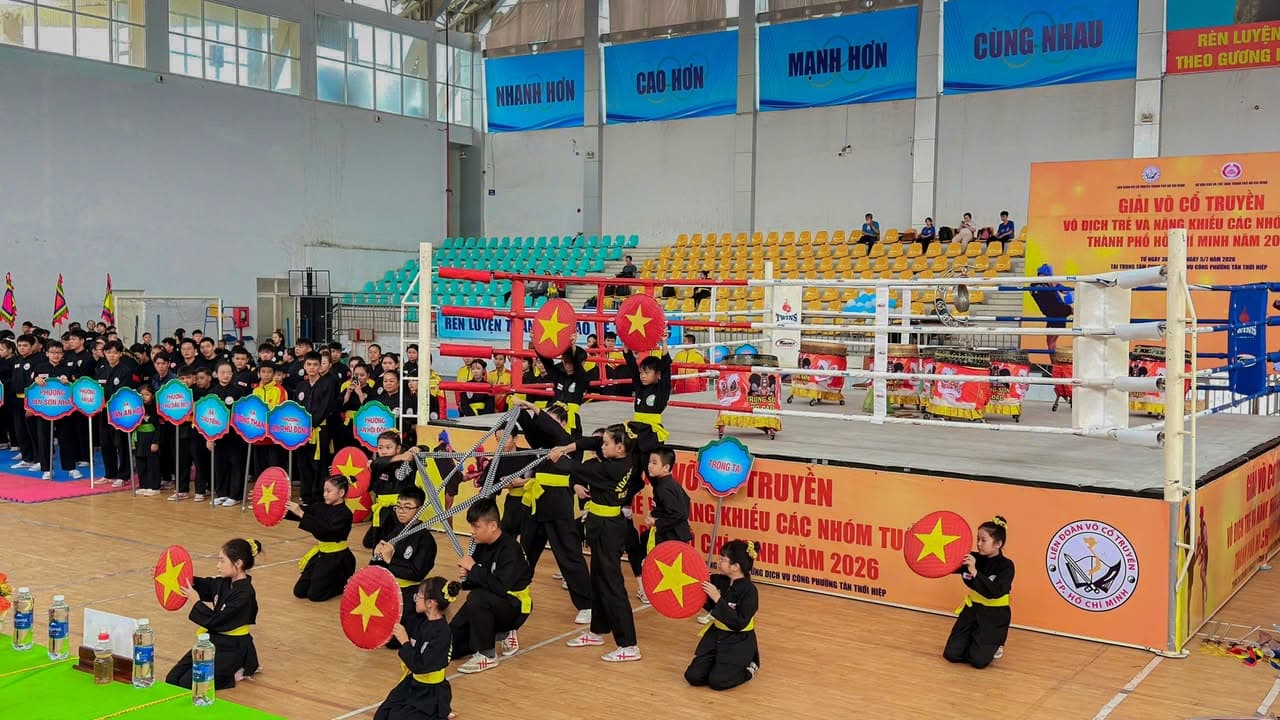 CHÚC MỪNG CÁC VÕ SINH PHẬT QUANG QUYỀN ĐẠT THÀNH TÍCH TẠI GIẢI VÕ CỔ TRUYỀN VÔ ĐỊCH TRẺ… — hình 20