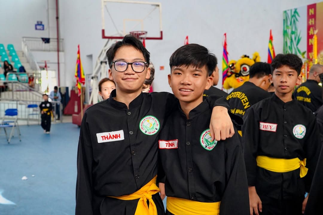 CHÚC MỪNG CÁC VÕ SINH PHẬT QUANG QUYỀN ĐẠT THÀNH TÍCH TẠI GIẢI VÕ CỔ TRUYỀN VÔ ĐỊCH TRẺ… — hình 33