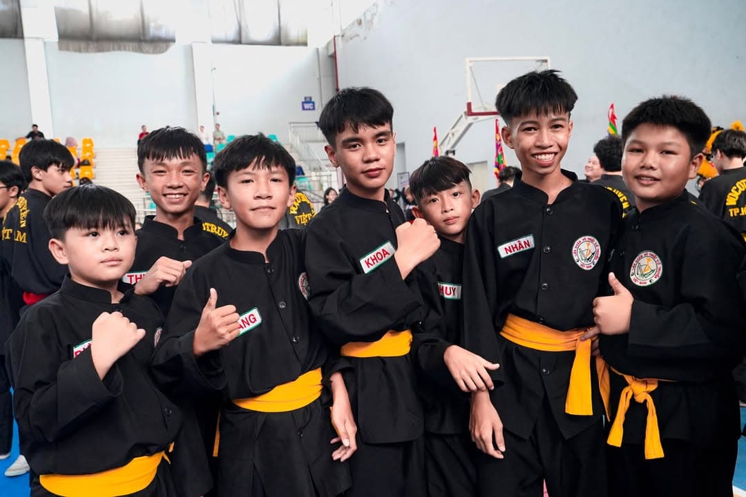 CHÚC MỪNG CÁC VÕ SINH PHẬT QUANG QUYỀN ĐẠT THÀNH TÍCH TẠI GIẢI VÕ CỔ TRUYỀN VÔ ĐỊCH TRẺ… — hình 35
